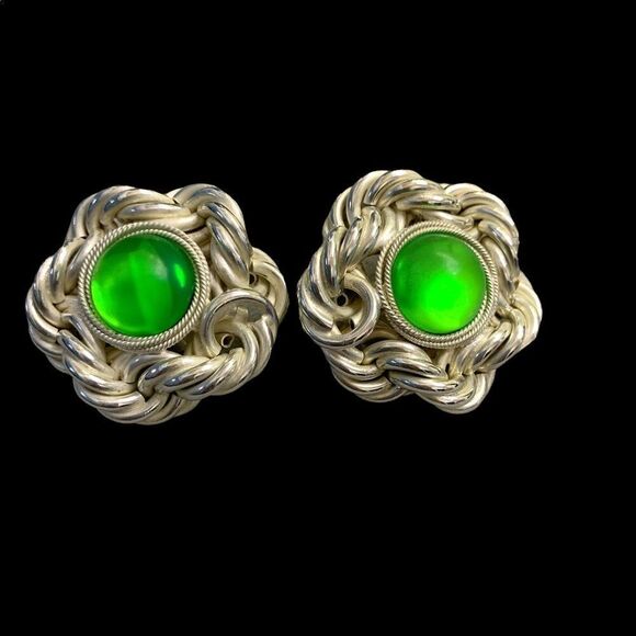 Vintage Laura Vogel silver twist green dome glass round clip earrings - Picture 4 of 7